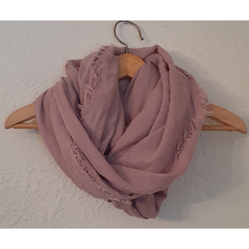 |🤑Oversized Pink Plush Scarf|